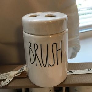 Rae Dunn BRUSH